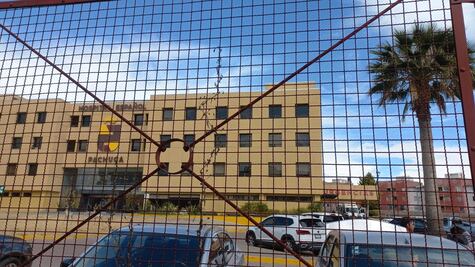 Gobernador Julio Menchaca estable tras desvanecimiento; fue trasladado por vía terrestre