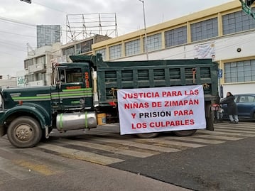 Transportistas bloquean la Zona Metropolitana de Pachuca sin dar declaraciones oficiales