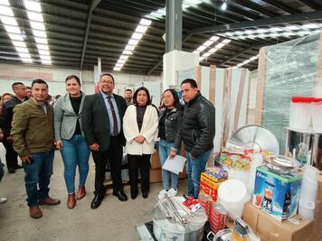 Entrega DIF Hidalgo apoyos para recuperar espacios de alimentación en municipios