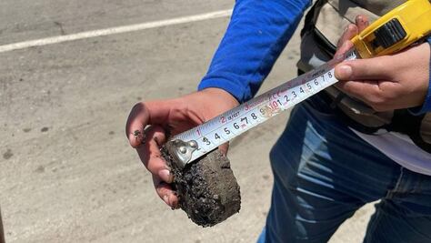 En Huejutla, asfaltado de bulevar Adolfo López Mateos no pasó la prueba realizada por la Contraloría