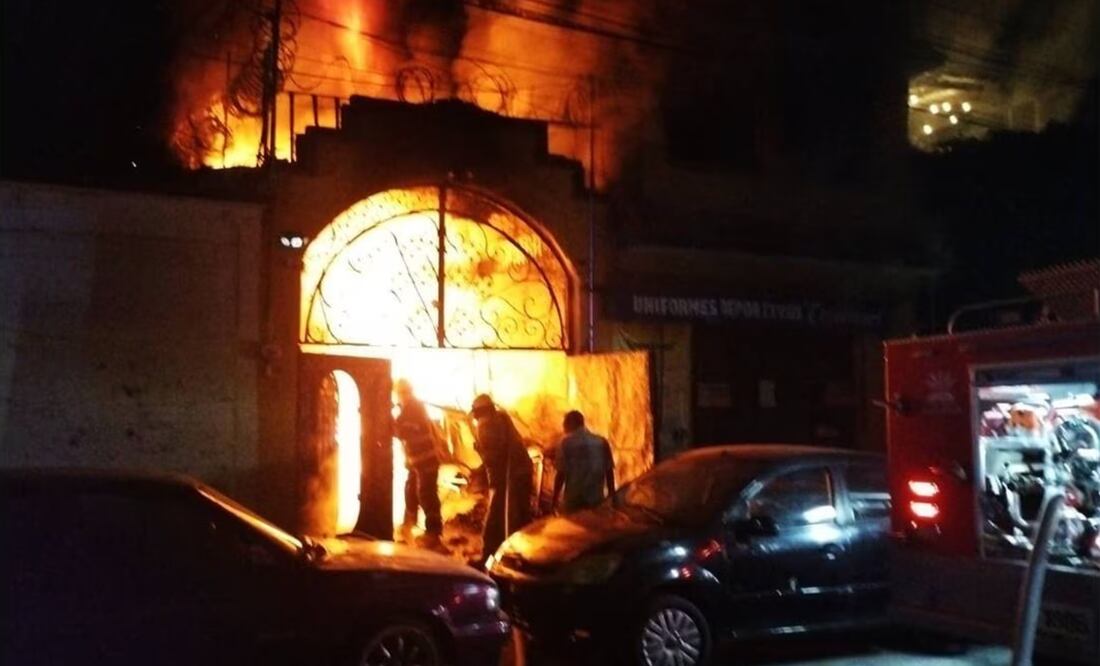 Se incendia casa en Cuernavaca, Morelos |  Foto: @SspCuernavaca