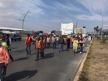 Ejidatarios y trabajadores de El Huixmí marchan a Semarnath