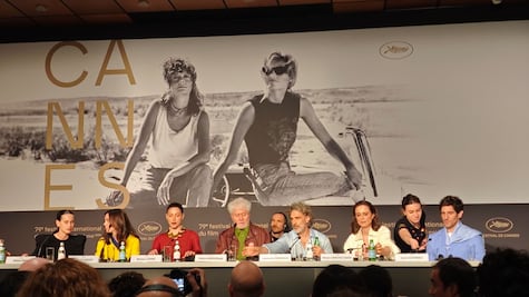 Pedro Almodóvar vuelve a sacudir Cannes con Amarga Navidad