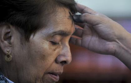 Miércoles de Ceniza 2025; ¿qué contiene la ceniza y por qué se usa en esta tradición?