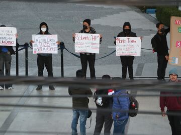 Estudiantes del ITP bloquean acceso en protesta por acoso y falta de sanciones