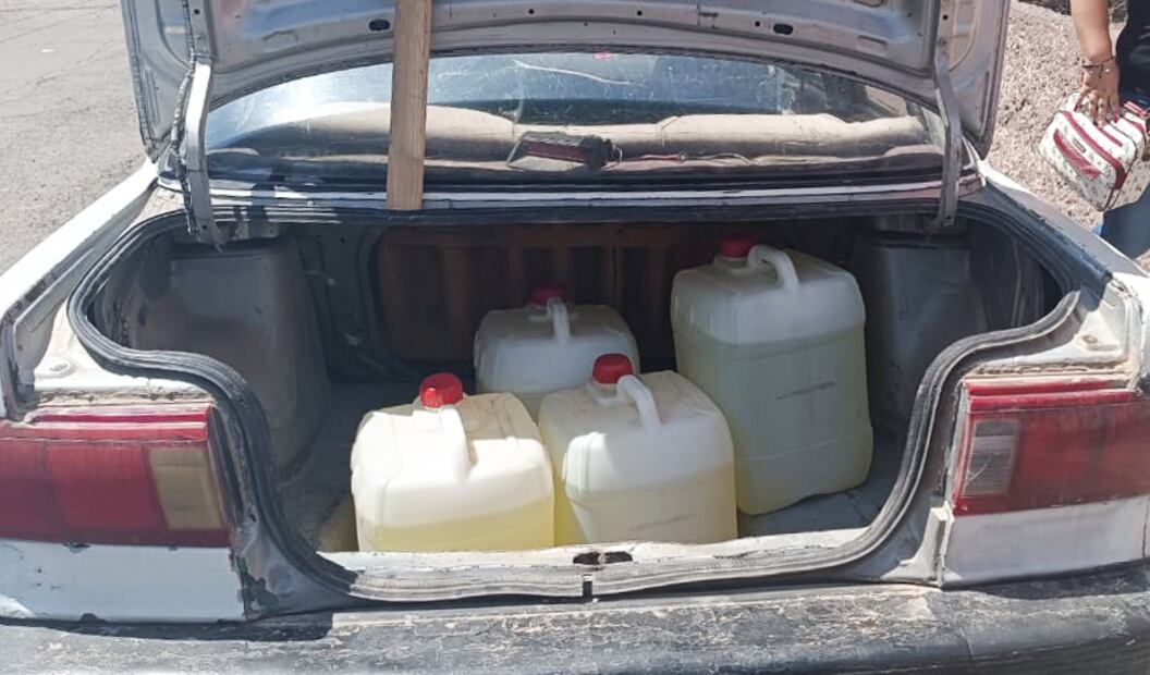 Asegura SSPH hidrocarburo en Acatlán | Foto: Especial
