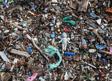 Pobladores de Zimapán se manifiestan; exigen cierre de basurero clandestino