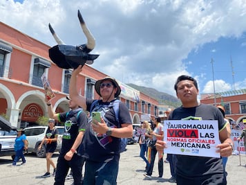 Activistas buscan invalidar consulta sobre corridas de toros, luego de convocatoria del Congreso