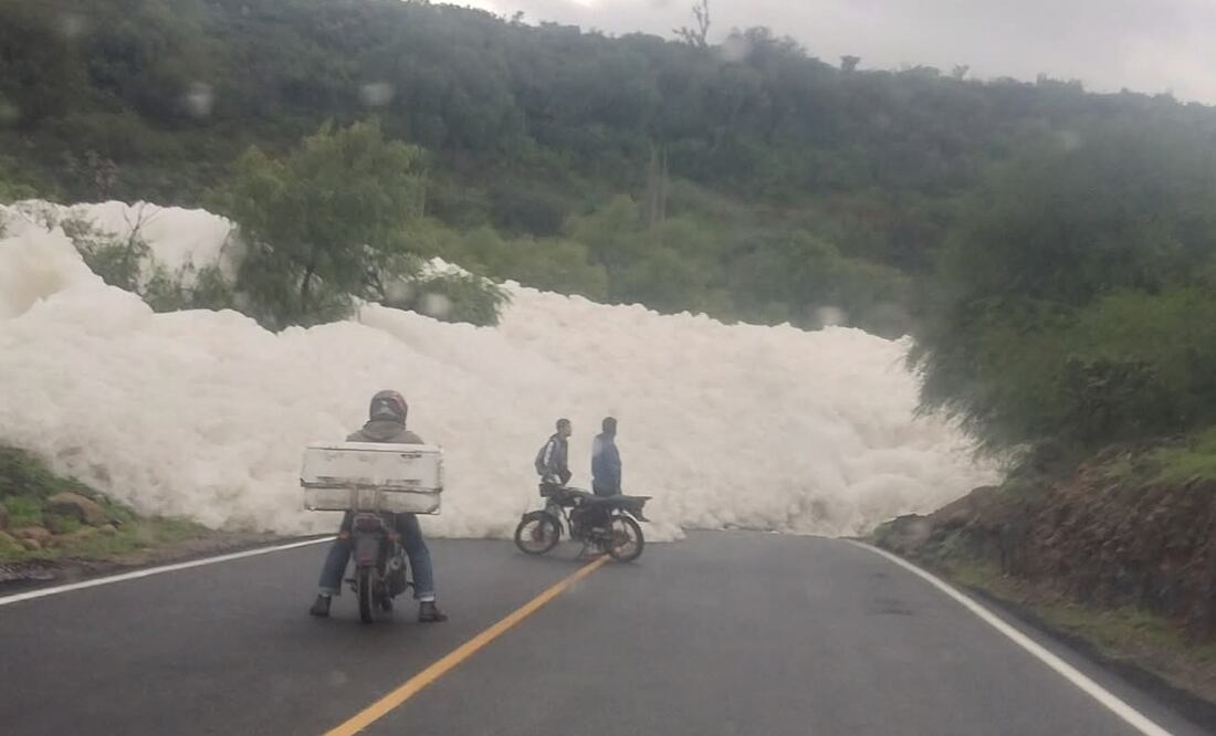 Son más de 24 horas las que está cerrada la carretera Alfajayucan-Chilcuautla