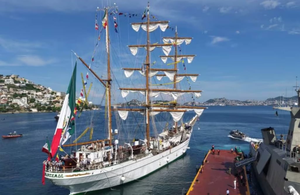 Buque Escuela Cuauhtémoc arriba al puerto de Acapulco (23/06/2026). Foto: Especial
