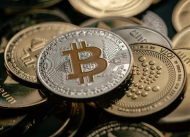 Criptomonedas y fraudes digitales; guía para detectar estafas y proteger tu dinero
