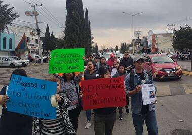 Se manifiestan exigiendo localización de trabajador de la CAAMTH en Tizayuca