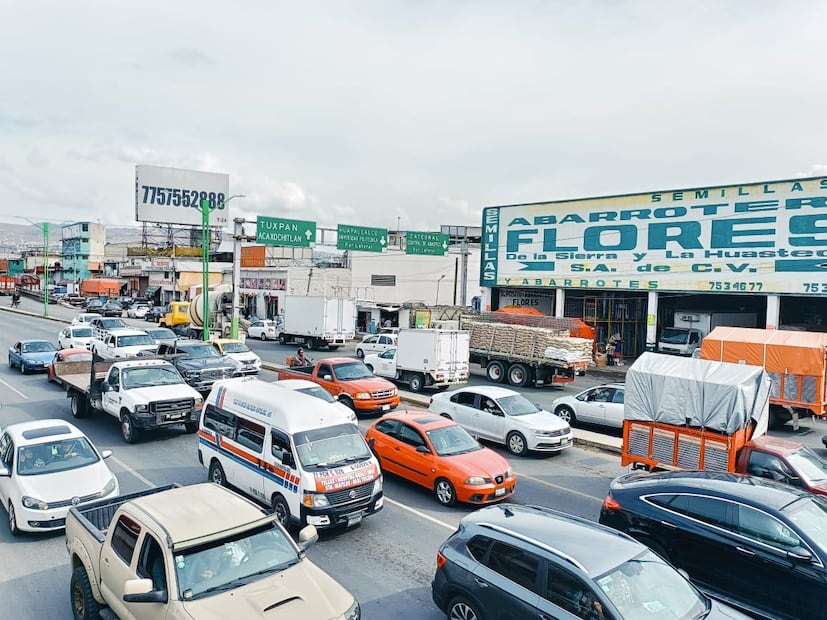 Se intensifica el tráfico en Tulancingo por las fiestas decembrinas | Foto: Especial