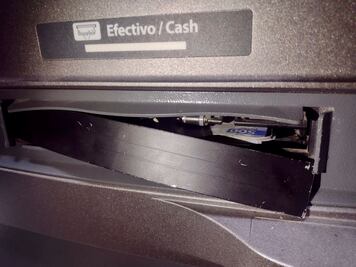 Agentes de la SSPH frustran intento de fraude en cajero automático de Chapantongo