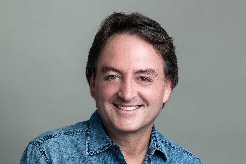 Facebook:
Francisco Xavier