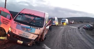 Choque frontal en Epazoyucan deja nueve personas lesionadas; dos están graves