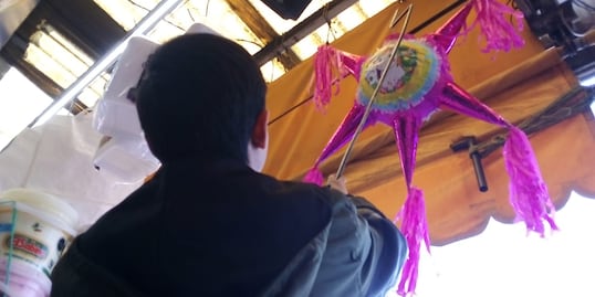 En Pachuca, disminuye la tradición de romper piñatas en posadas