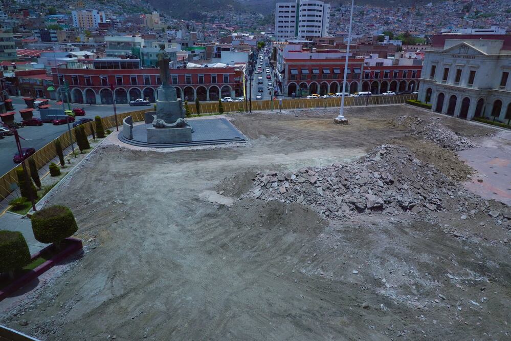 La remodelación de la Plaza Juárez costó 25 millones 185 mil 658.49 pesos | Foto: Luis Soriano