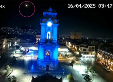 Un bólido sorprende a Pachuca con una explosión en el cielo nocturno