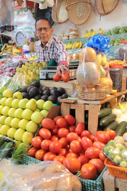 Suben jitomate, chiles y transporte; inflación anual se ubica en 4.53% en abril | Foto: Luis Soriano