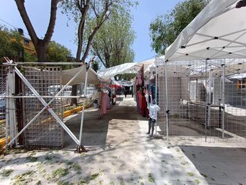 Comerciantes del mercado Benito Juárez reportan caída de hasta 65% en ventas tras reubicación