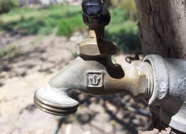 Advierten con aplicar sanciones de hasta 6 mil pesos a quienes desperdicien agua en Ixmiquilpan