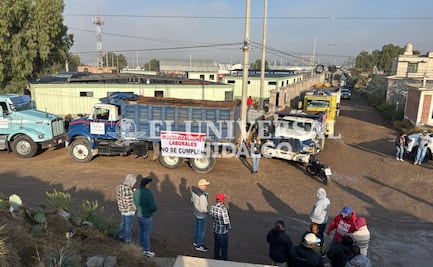 Transportistas protestan por adeudos en obras del tren AIFA-Pachuca