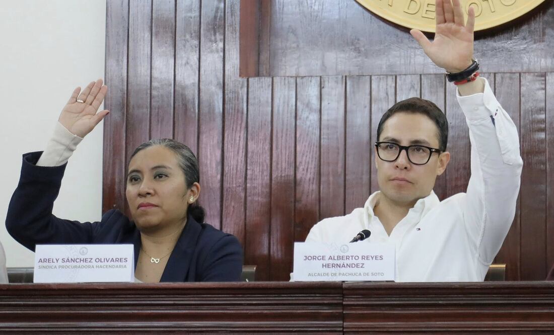 El municipio también solicitó a Pemex un camión de bomberos o una ambulancia | Facebook: H. Ayuntamiento de Pachuca