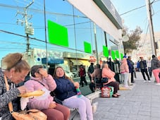 SME protesta en CFE Pachuca por cobros excesivos y cortes de energía