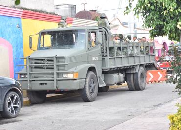 Destacamento militar ayuda a la población en Santiago Tulantepec tras lluvias