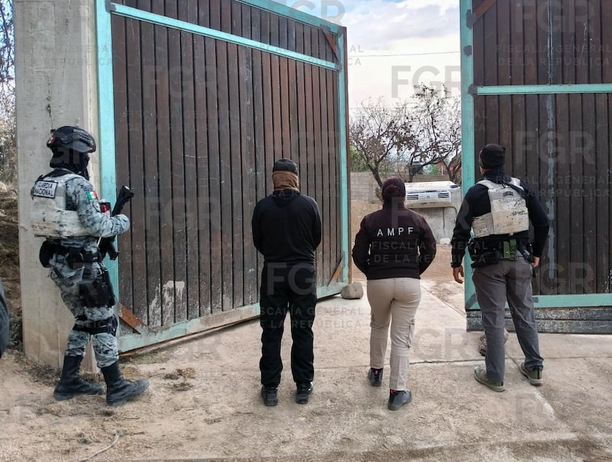 La Fiscal General de la República en Hidalgo informó fue asegurado aproximadamente 250 litros de hidrocarburo