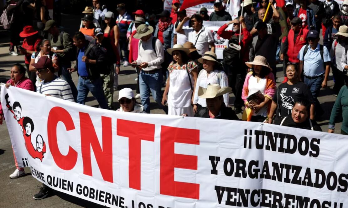 CNTE marcha al Zócalo contra iniciativa de Sheinbaum a Ley del ISSSTE. Foto: Carlos Mejía/EL UNIVERSAL