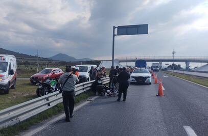 Motociclistas se salvan de graves lesiones tras accidente en la Pachuca-Tuxpan