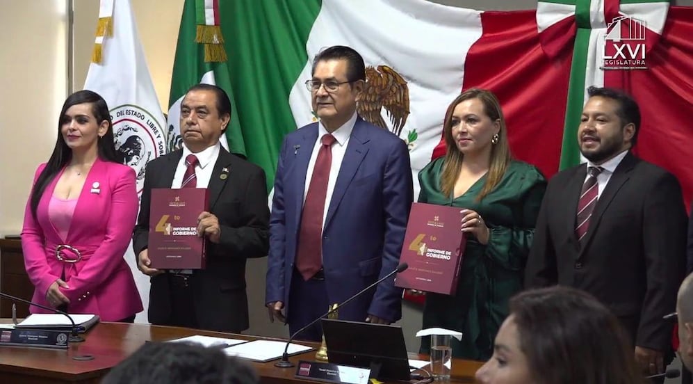 Entrega secretario de Gobierno cuarto informe al Congreso local