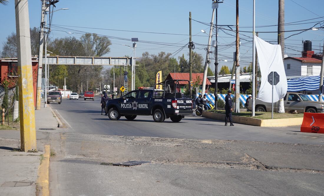 Operativo nocturno para identificar vehículos robados en Santiago Tulantepec