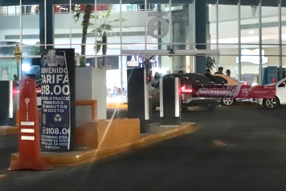 Pachuca regulará tarifas en estacionamientos | Foto: Luis Soriano