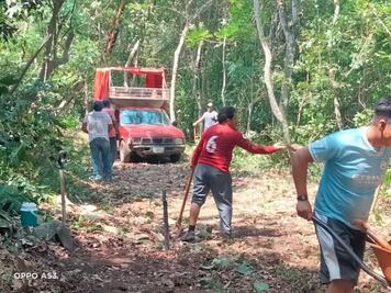 Seis comunidades incomunicadas en Yahualica tras destrucción de carretera por conflicto vecinal