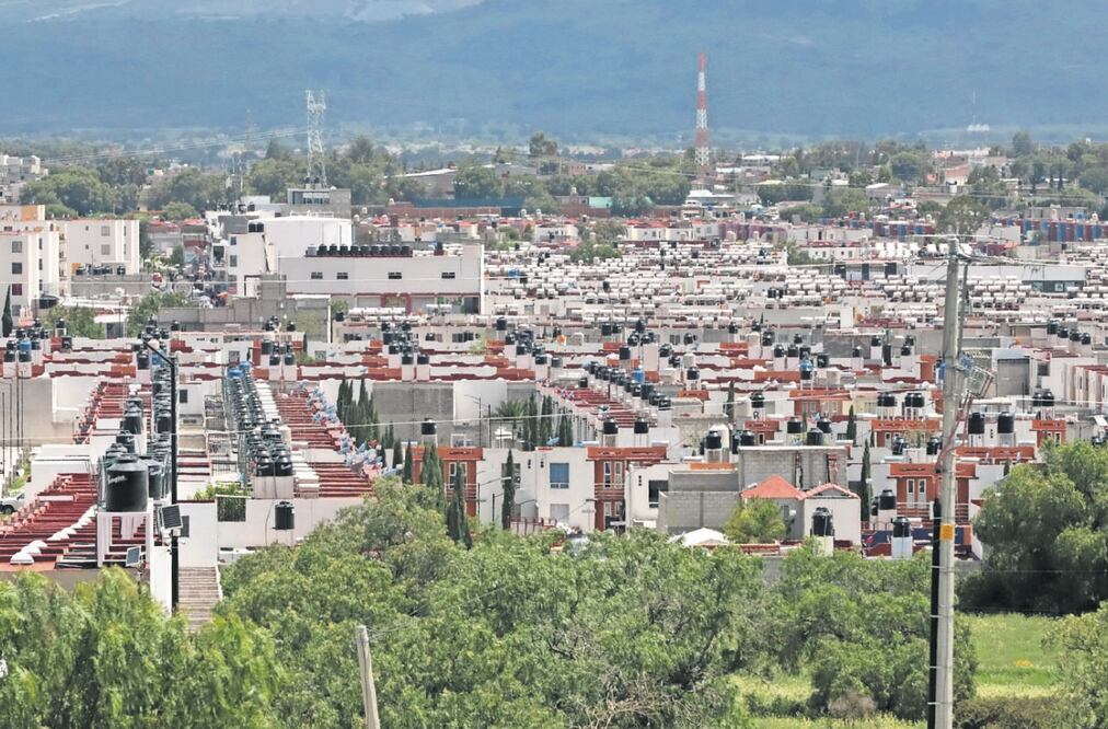 Se indicó que en total hay 203 fraccionamientos registrados en Mineral de la Reforma, de los cuales 32 se encuentran municipalizados y en este gobierno cinco reportaron ese proceso.