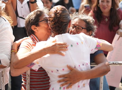 Sheinbaum felicita a las madres mexicanas con motivo del 10 de mayo
