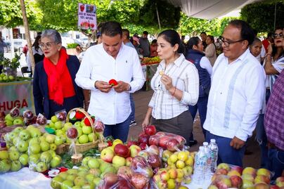 Celebran Feria Regional de la Manzana en Ixmiquilpan