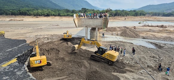 Localizan 4 personas más y trasladan 262 pacientes