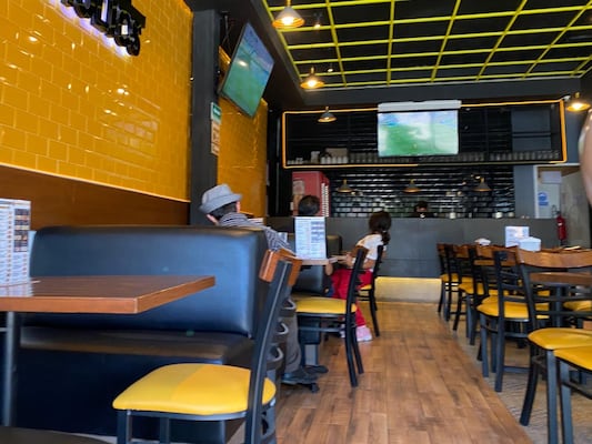 Autorizan apertura anticipada de bares en Pachuca por el Mundial