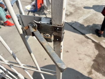 Roban con violencia en casa de exalcalde de Tizayuca; someten a adulto mayor