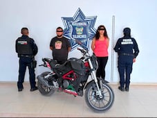 Recuperan dos motocicletas robadas y detienen a tres personas en Tulancingo