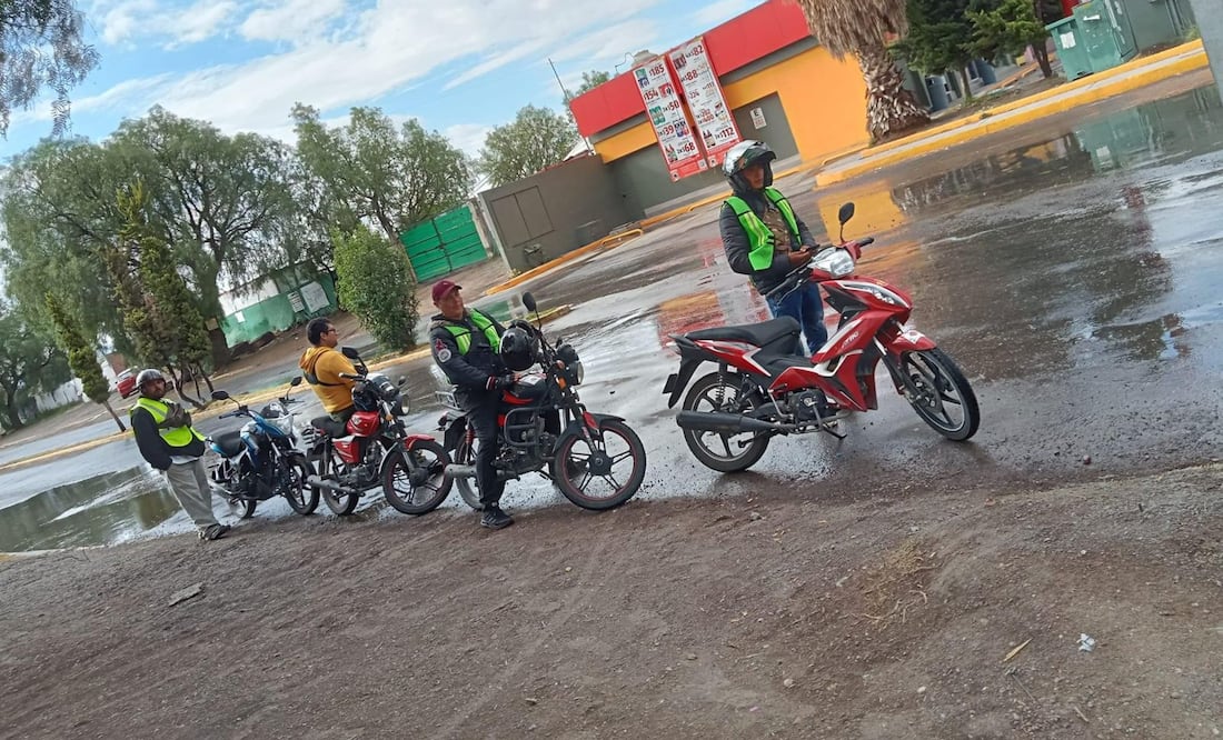 Al menos 100 motocicletas han sido retenidas y aseguradas durante los operativos coordinados | Foto: Especial