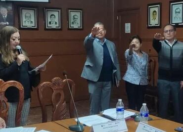 Regidores suplentes de Actopan toman protesta