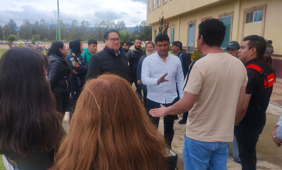 Trabajadores exigen atención de conciliación y arbitraje tras presuntos abusos laborales de una empresa de Tulancingo | Foto: especial