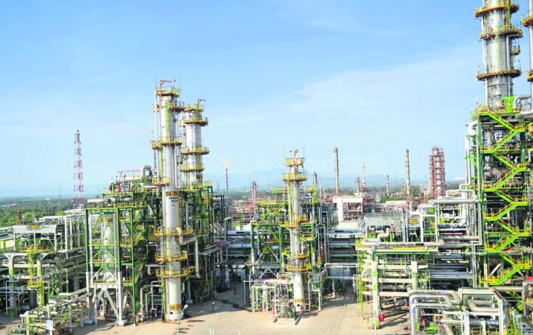 La Secretaría del Medio Ambiente ordenó la reducción del 30% del consumo de combustóleo en la Central Termoeléctrica “Francisco Pérez Ríos”. Foto: Especial