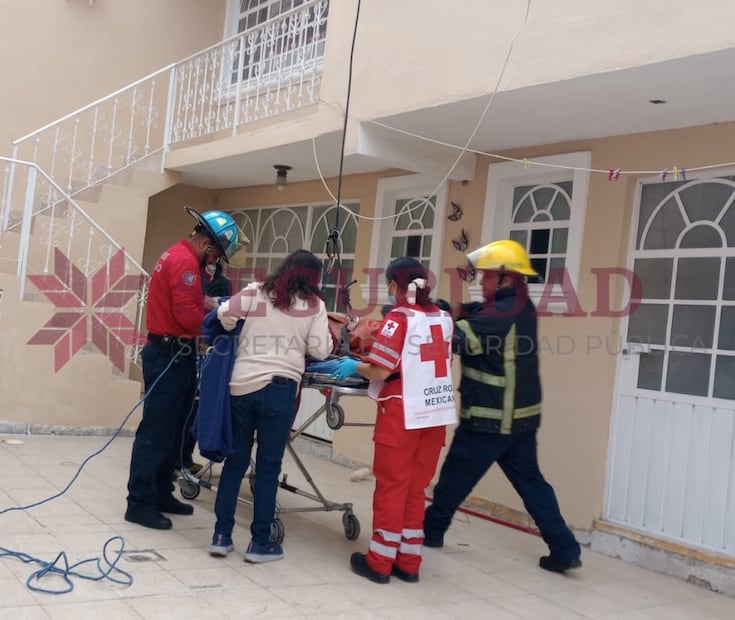 Trabajador sufre descarga eléctrica mientras pintaba en Pachuca | Foto: especial