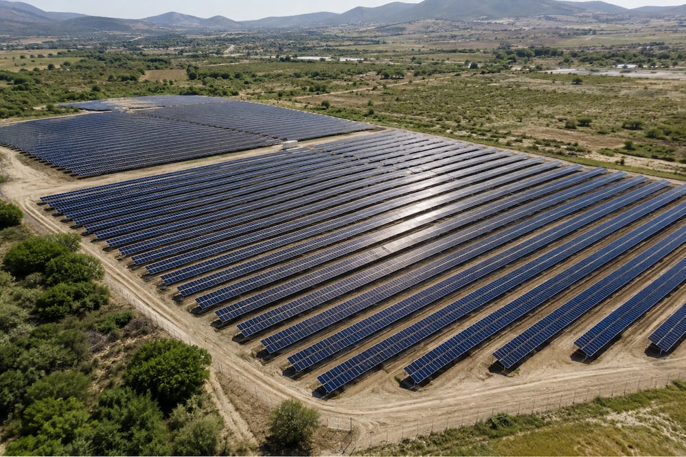 Queda archivado el proyecto del Parque Solar Tulancingo en Singuilucan | Imagen generada con IA